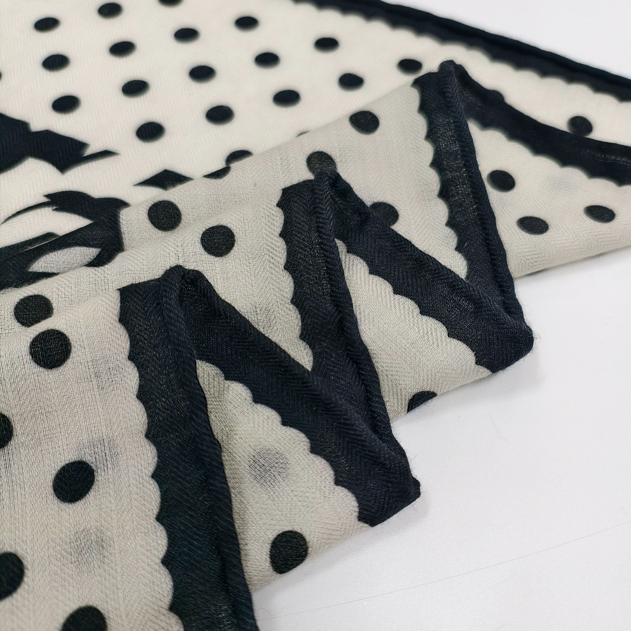 Seidenschal - Blaue Streifen | 68 CM