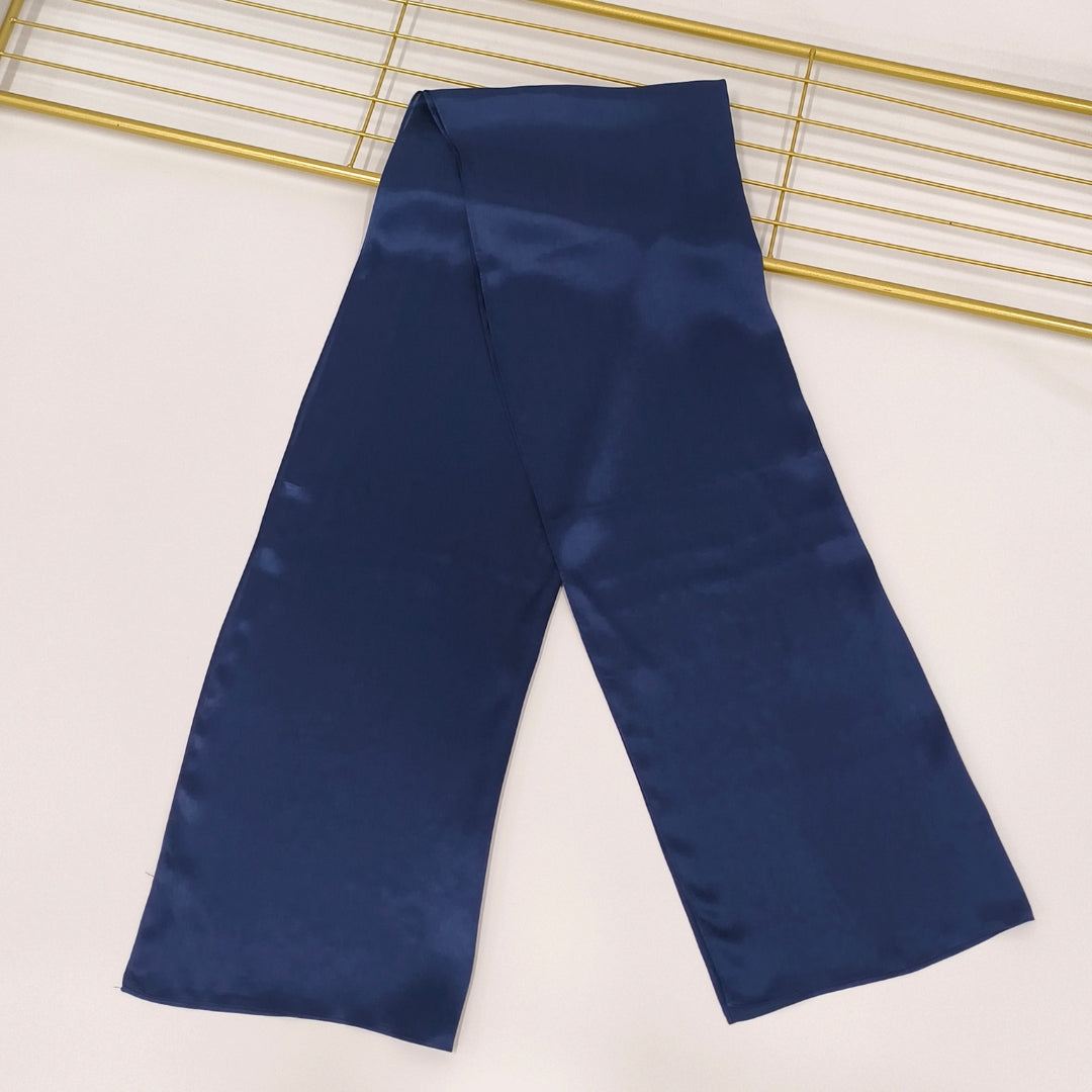 Signature Silketørklæde | Navy Blue | 55x175 cm