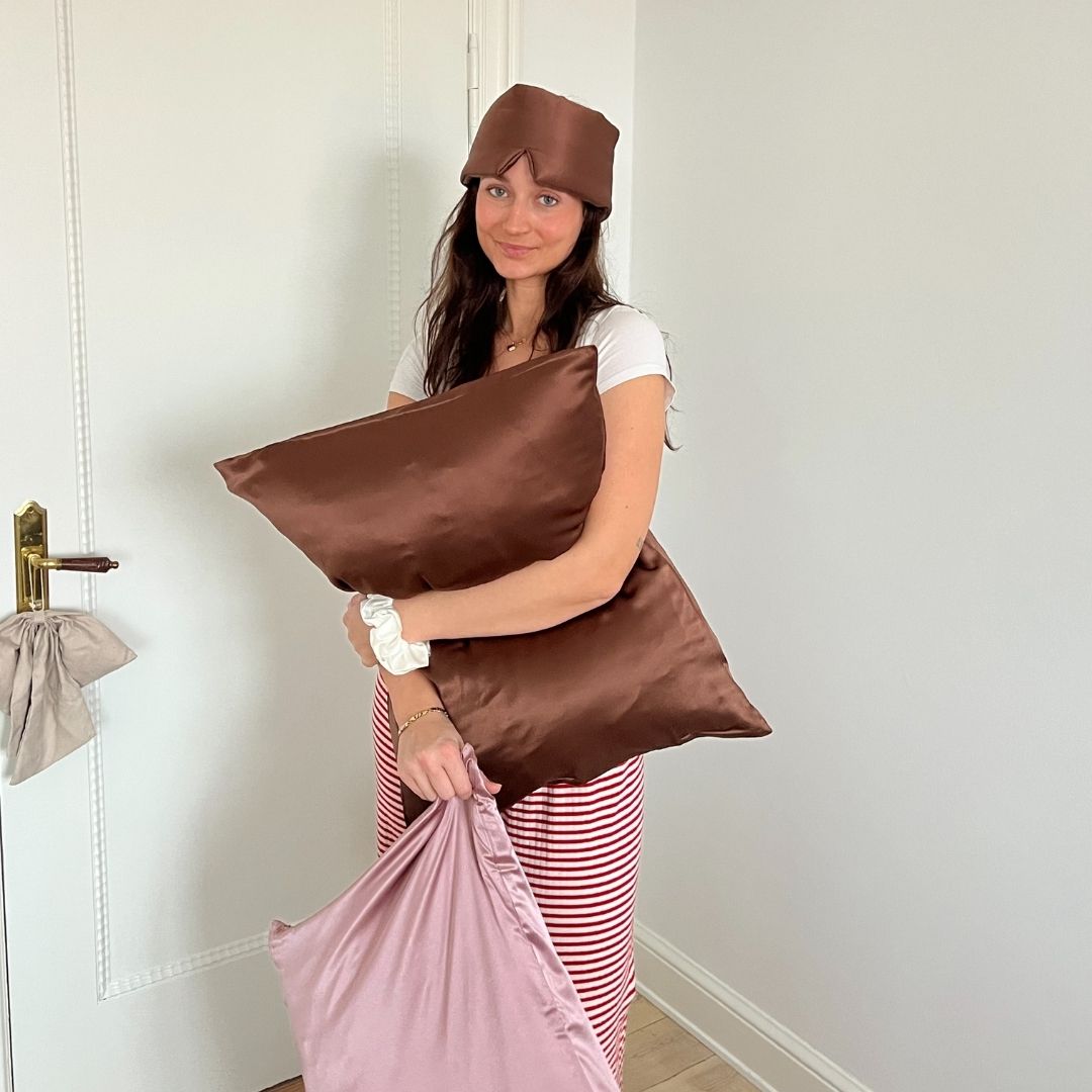 SILK PILLOWCASE - CHOCOLATE