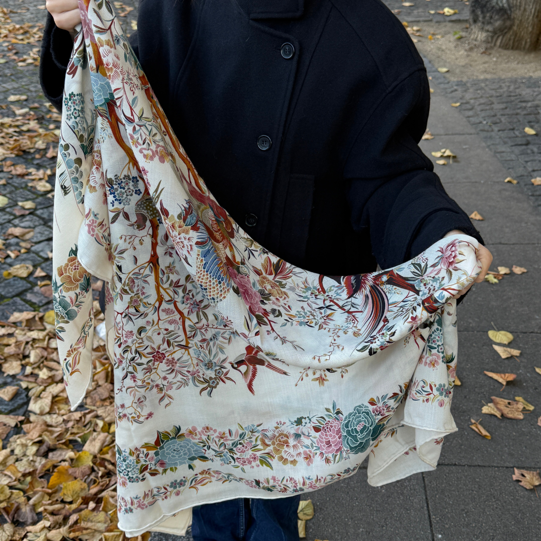 SilkWool Scarf – 70% Uld / 30% Mulberry Silke | Ivory Garden Silk (XL 140x140)