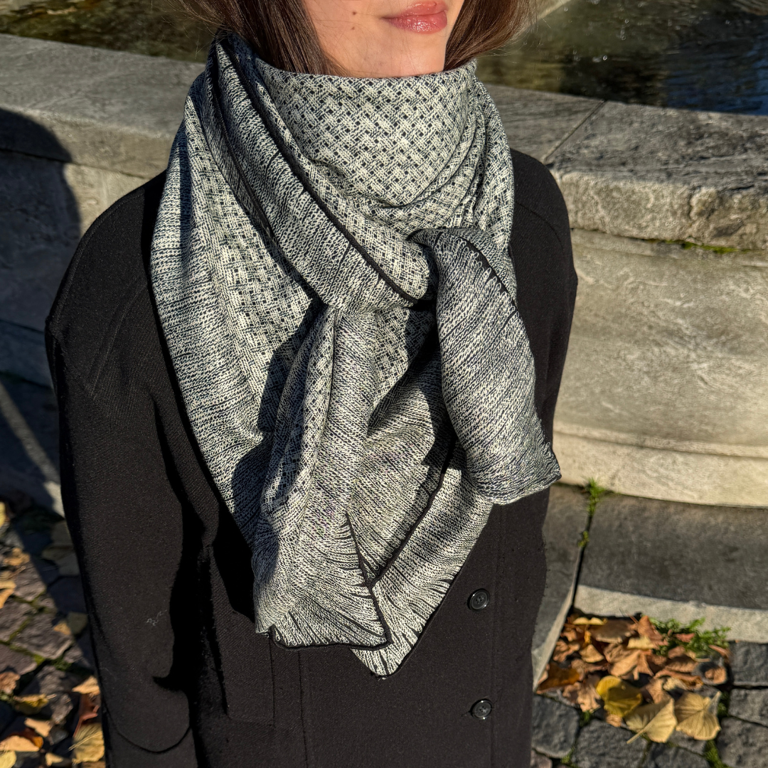 SilkWool Scarf – 70% Wool / 30% Mulberry Silk | Nordic Grey (XL 140x140)