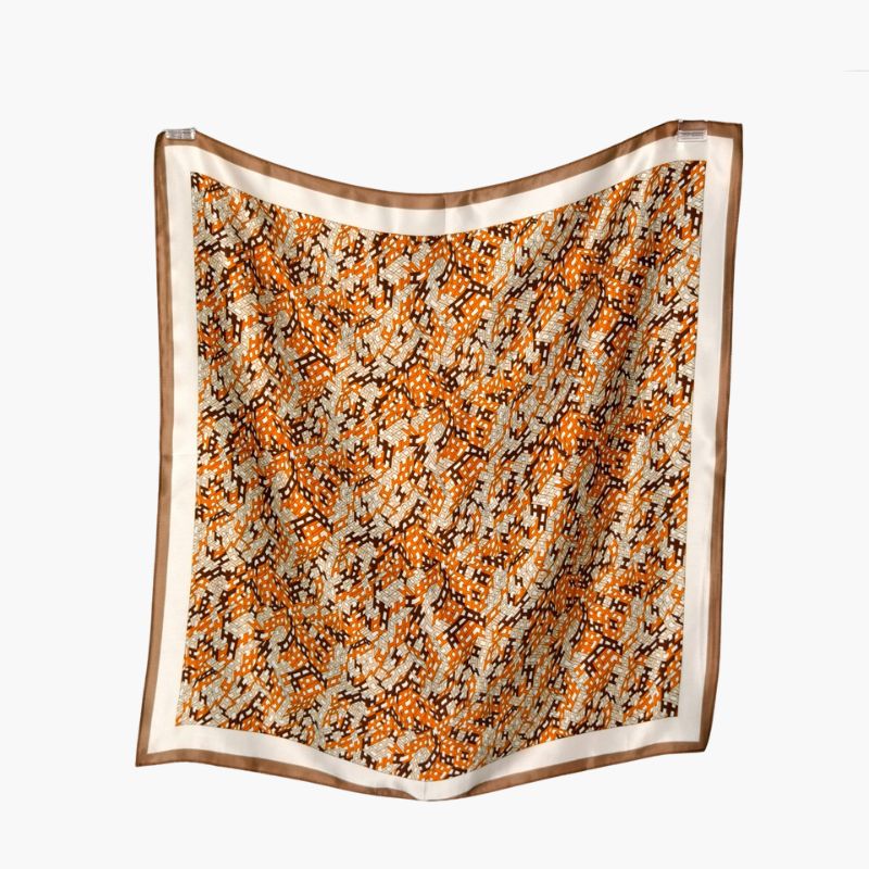 Seidenschal | Orangenes Muster | 68 CM