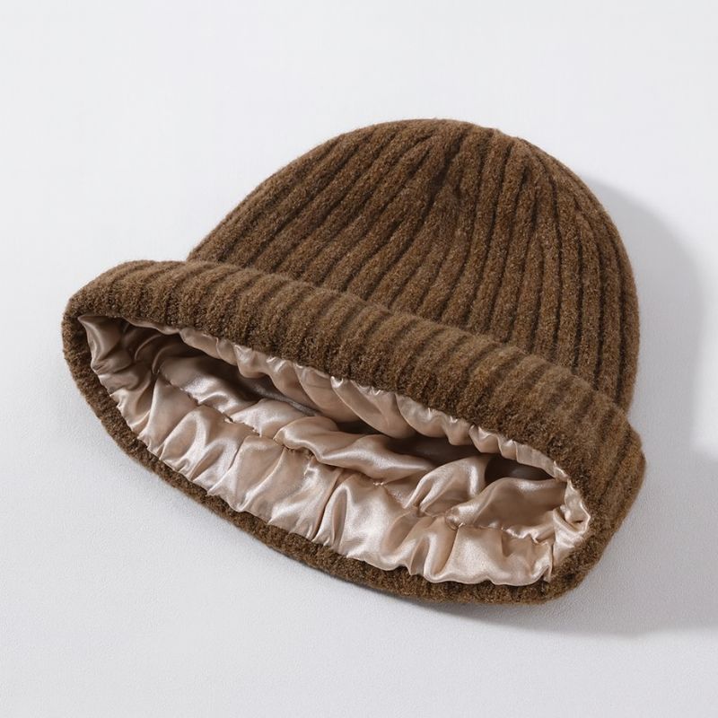 Silk-lined wool hat