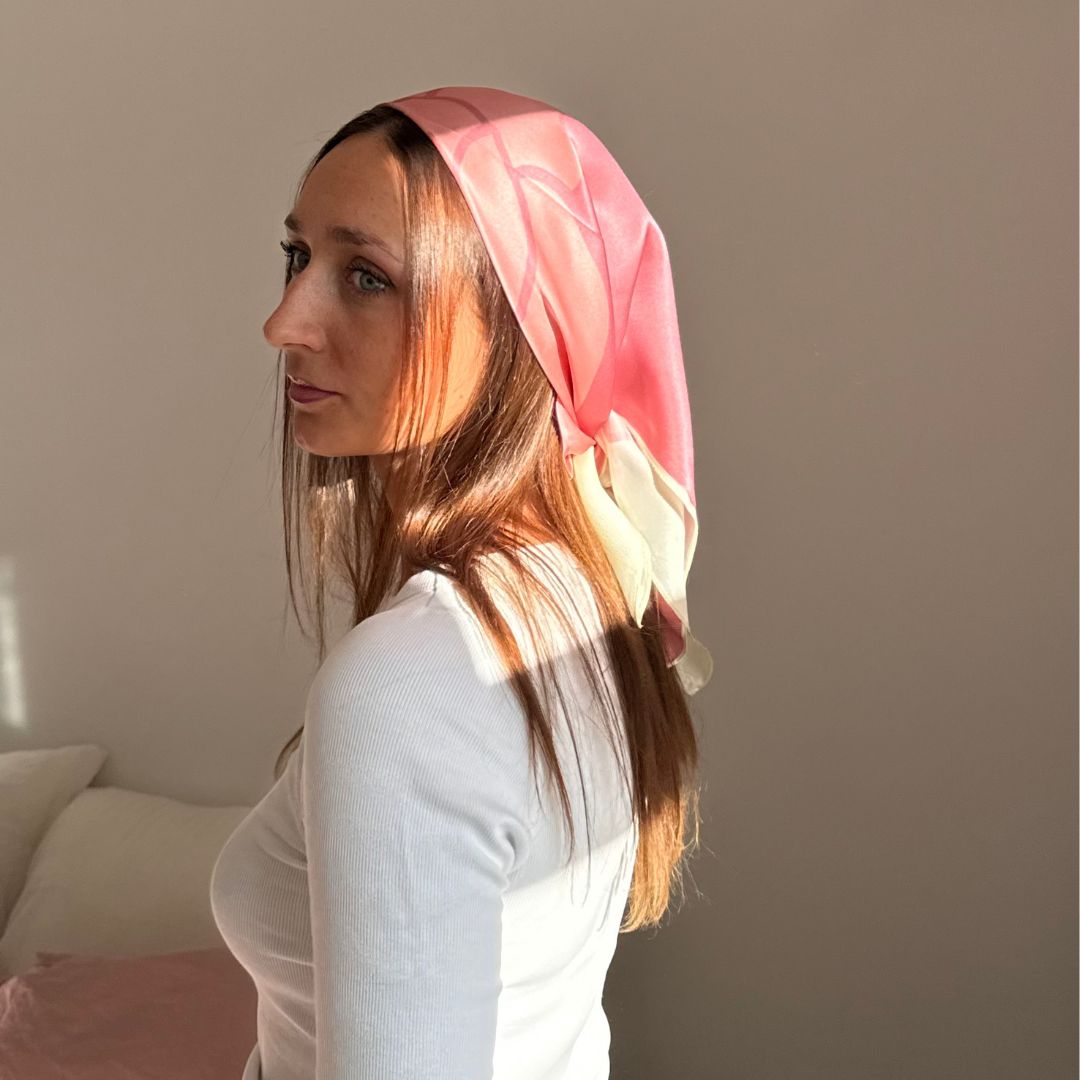 Silk scarf | Blooming Rose | 68 cm