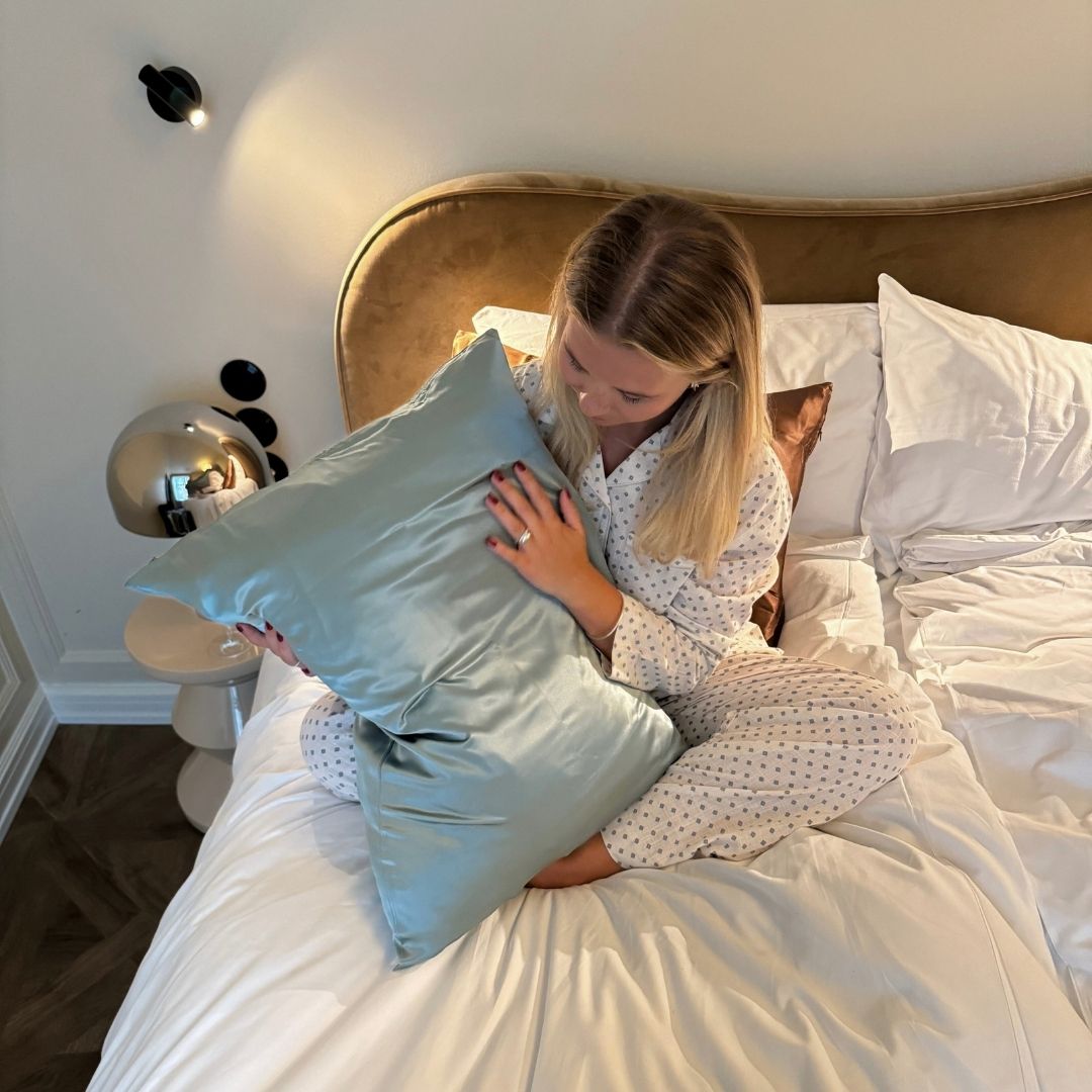 SILK KISSENBEZUG - OCEAN GREEN