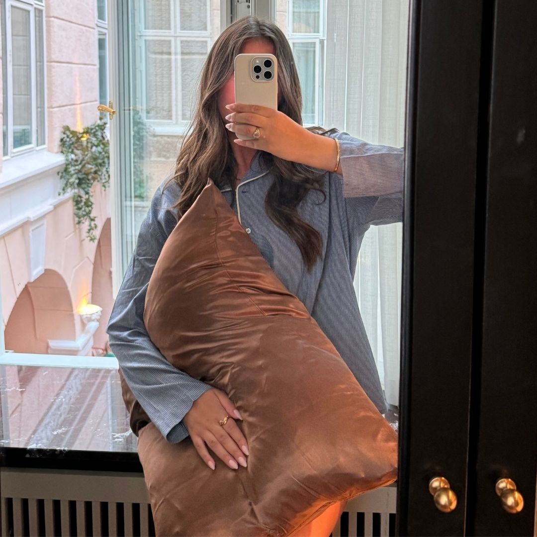 SILK PILLOWCASE - CHOCOLATE