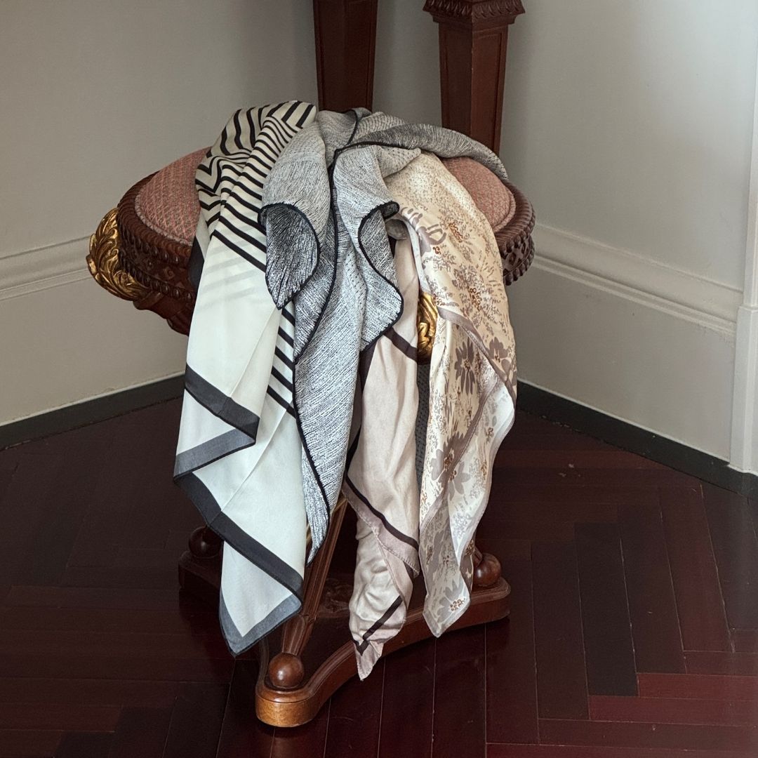 Silk scarf | Beige | 68 CM