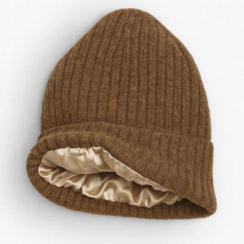 Silk-lined wool hat