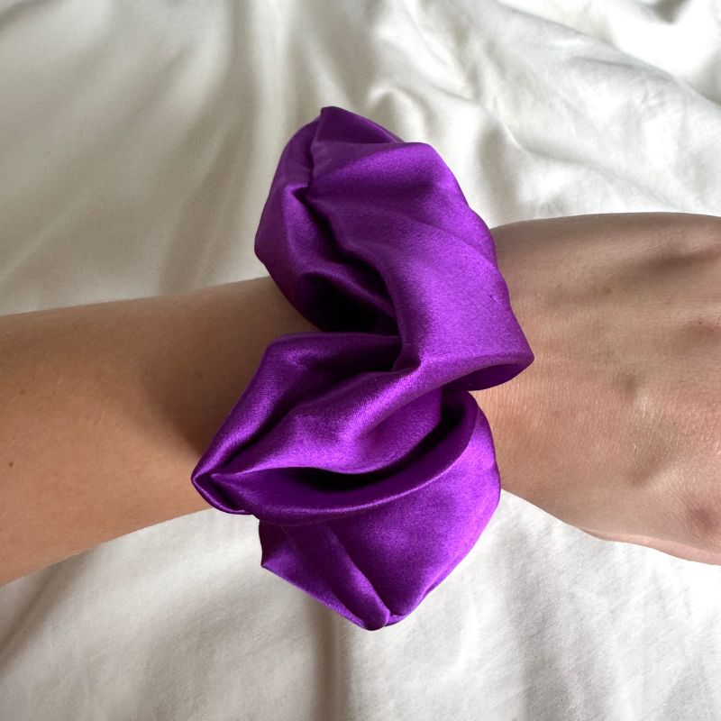 SILK SCRUNCHIE XL - PURPLE