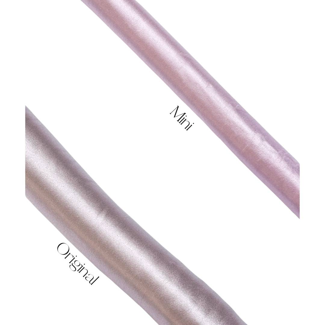 MINI CURL BAND™ - BABY PINK - SEITE OG MITTELLANGES HAAR