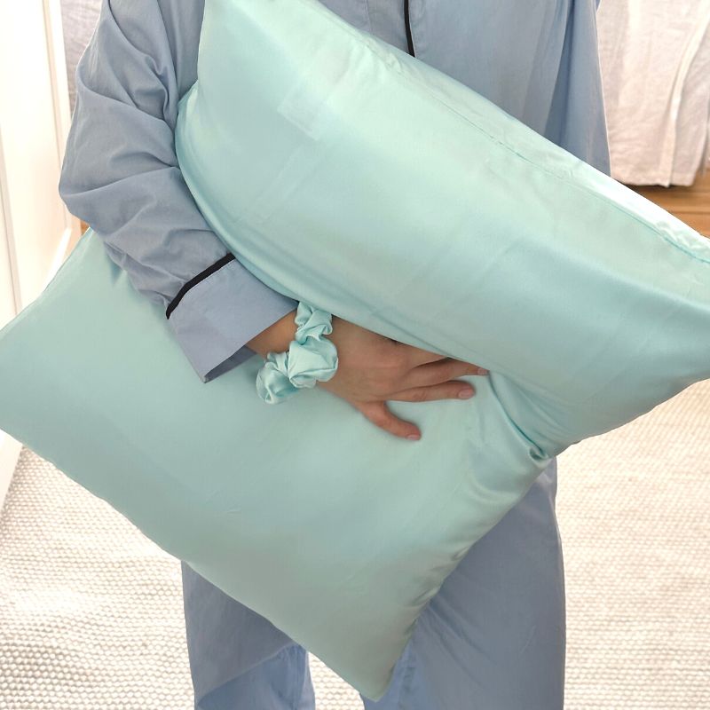 2-Pakkaus | SILKKINEN TYYNYLIINA | Valitse väri itse